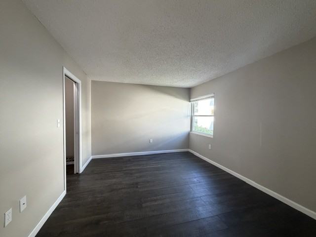 1550 11th St Ne #F4 - Photo 5 of 16
