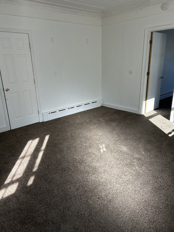 114 Main St #5 - Photo 2 of 10
