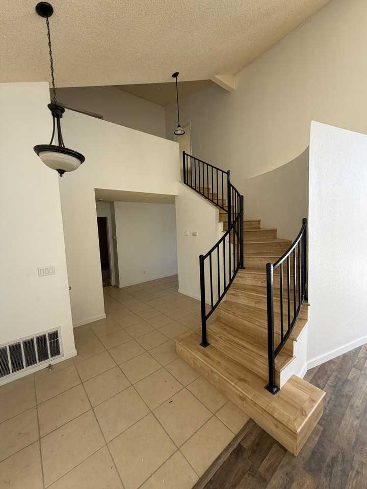 4629 Vitrina Ln #NA - Photo 4 of 10