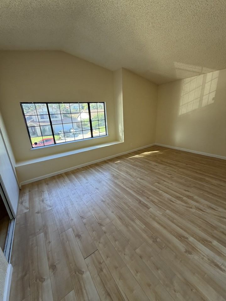 4629 Vitrina Ln #NA - Photo 5 of 10