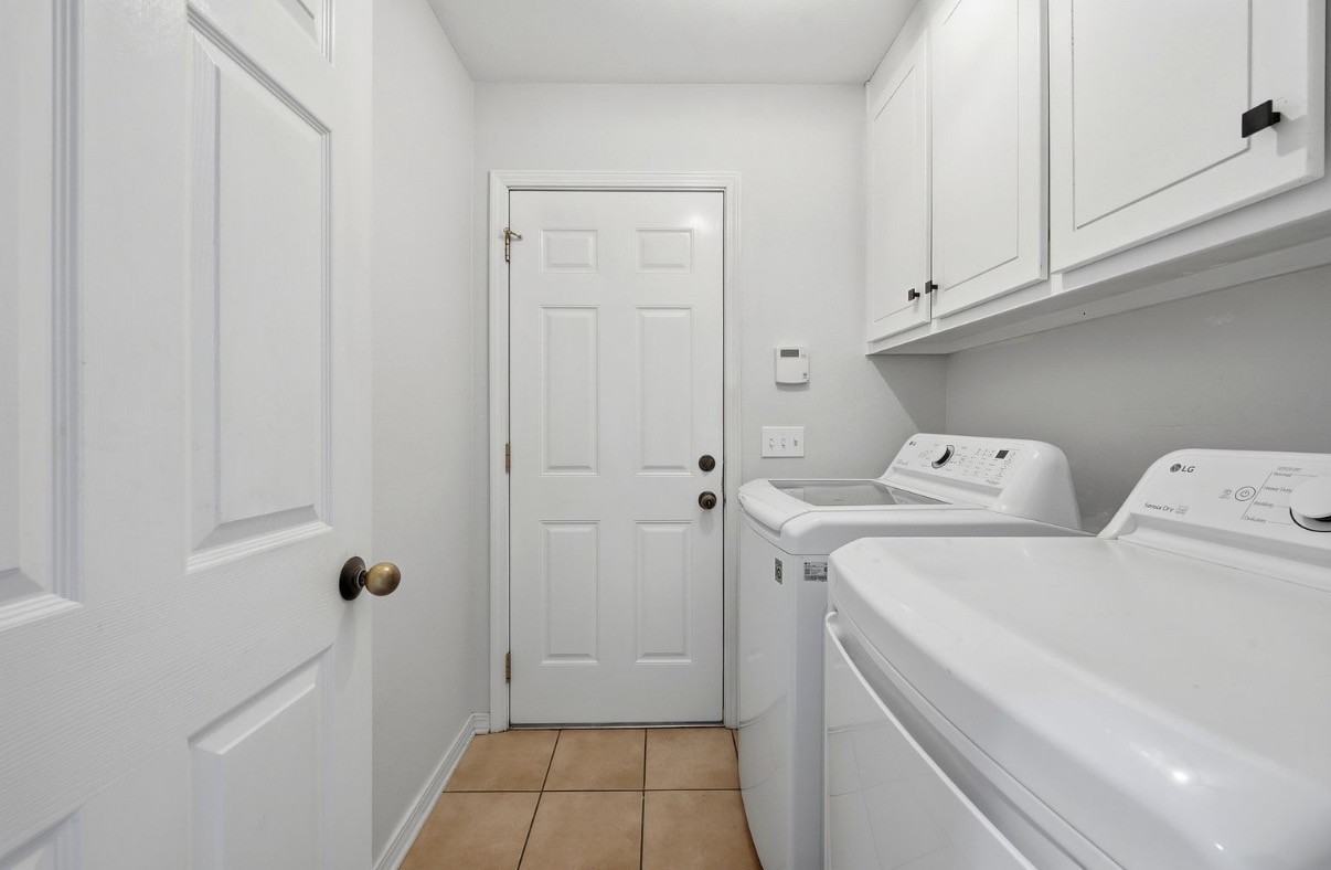 10065 Foxrun Rd #NA - Photo 2 of 19