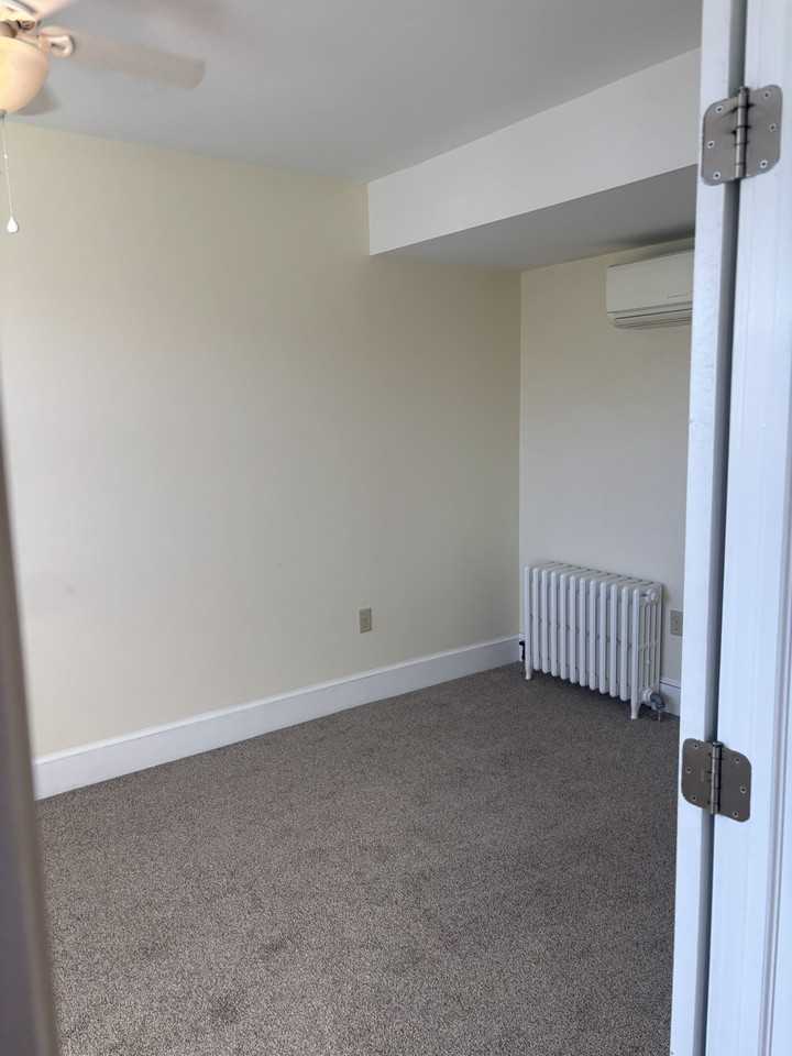 2206 Wood St #B - Photo 5 of 8