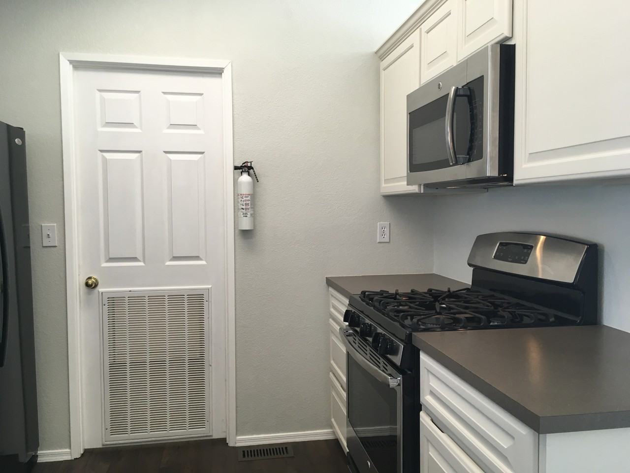 702 W Pony Express Ln #NA - Photo 7 of 15