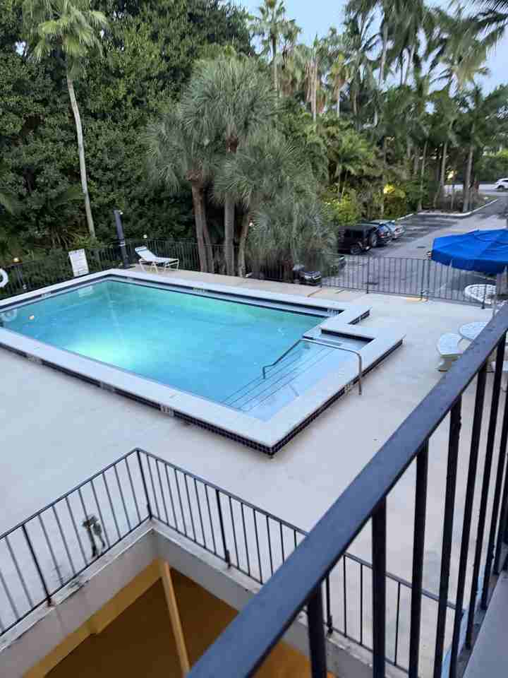 2539 S Bayshore Dr #319 - Photo 7 of 8
