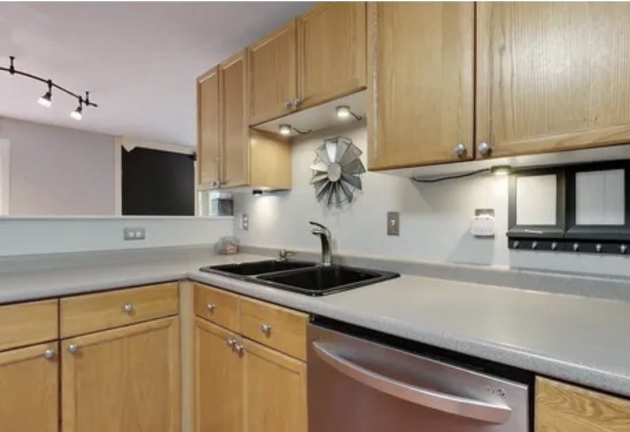 96 Cortland Rd #NA - Photo 4 of 12