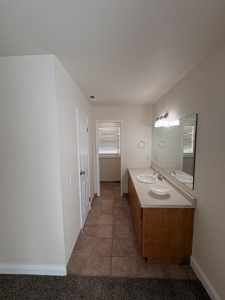 224 Sundance Ln #NA - Photo 6 of 12