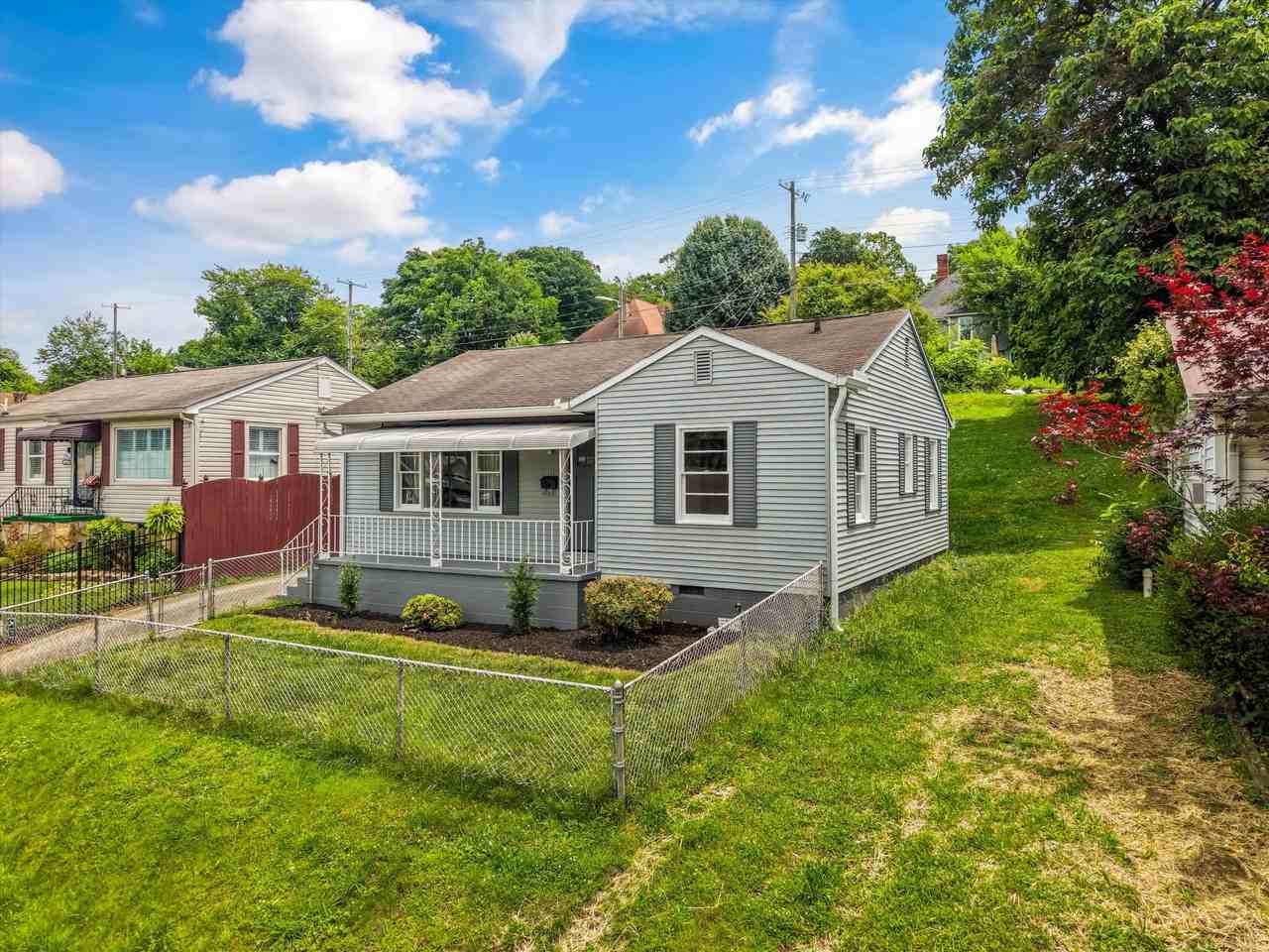 130 Oglewood Ave #NA - Photo 2 of 27