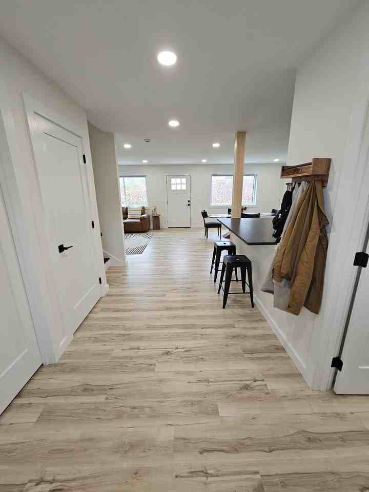 14 Newport Ave - Photo 4 of 18