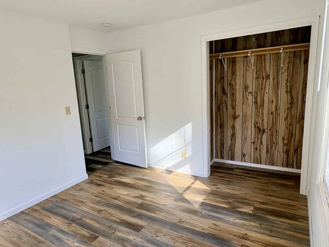 136 E Hiawatha Dr #NA - Photo 4 of 17