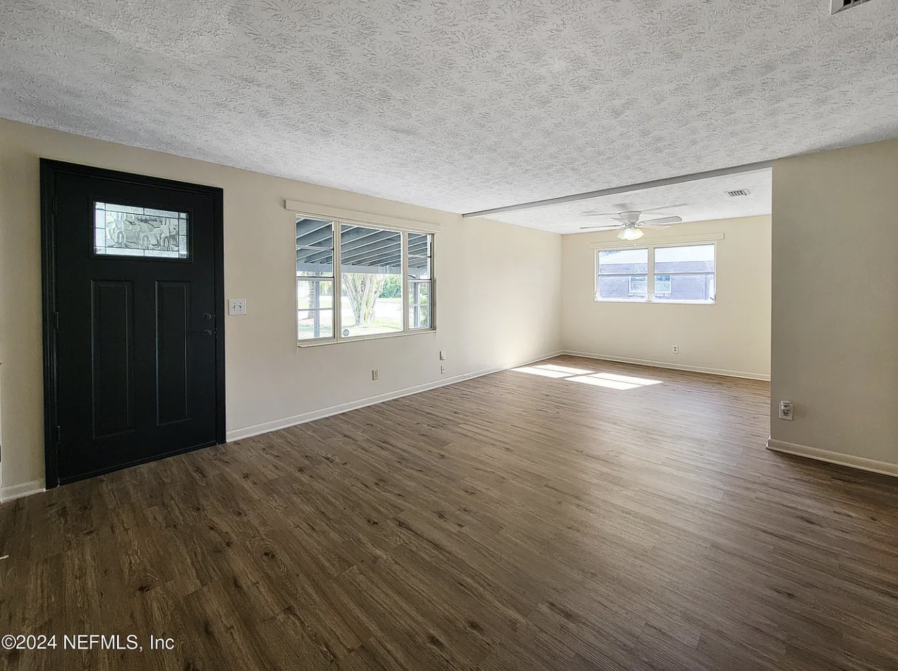 584 Madeira Dr #NA - Photo 4 of 14