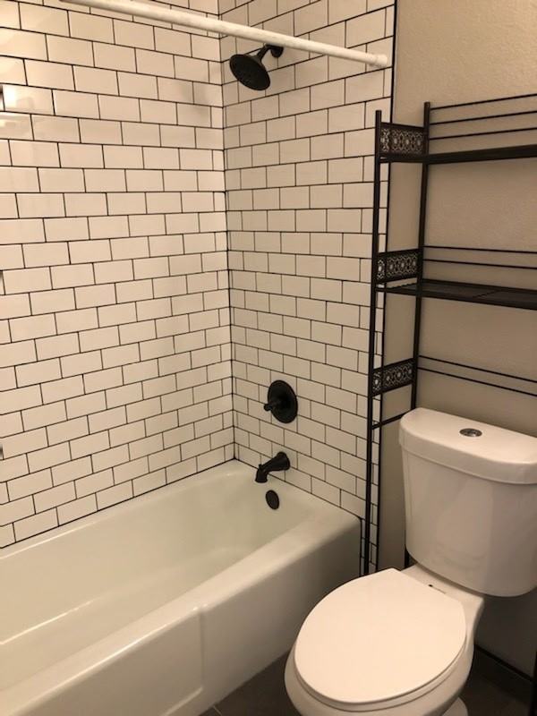 2244 Johnson St Ne #12 - Photo 5 of 5
