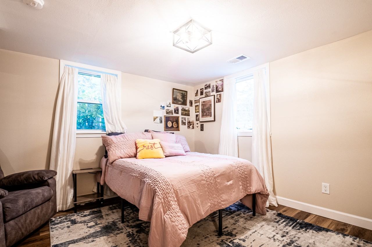 3305 Anderson Ave - Photo 7 of 35