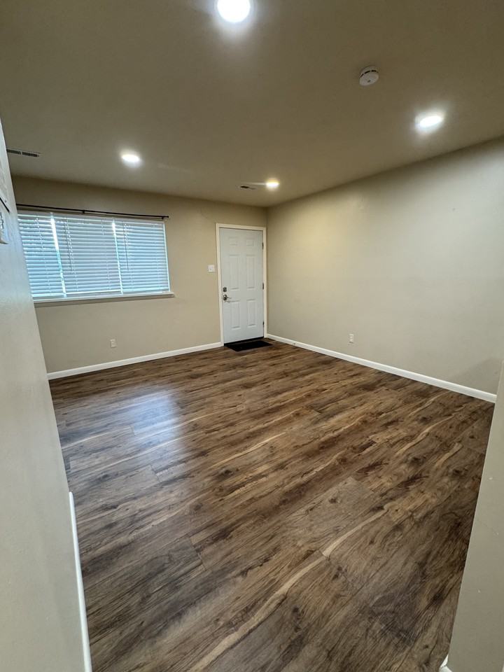 608 Shady Ln #NA - Photo 7 of 12