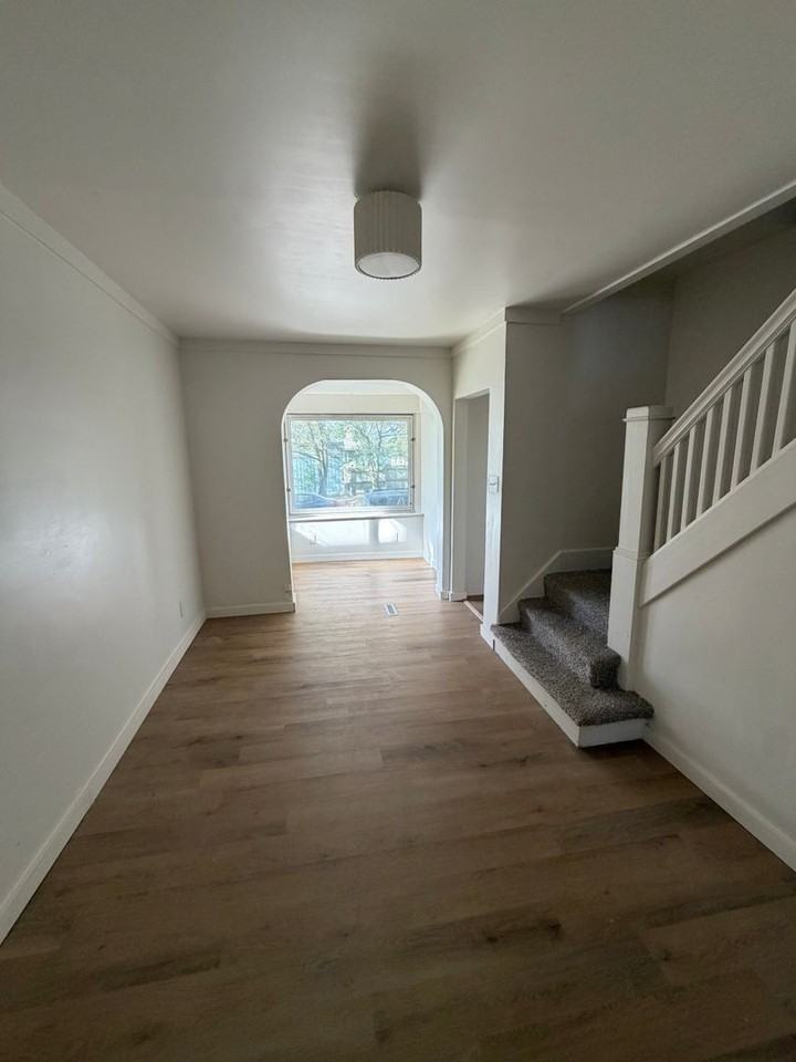 4147 Bell St - Photo 3 of 5