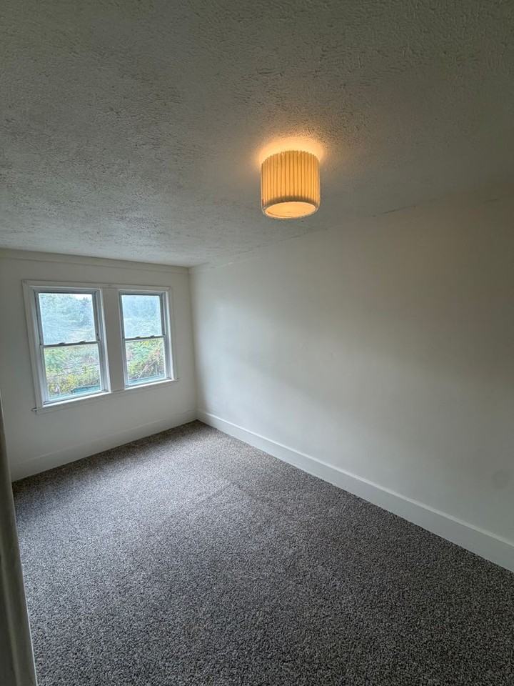 4147 Bell St - Photo 5 of 5
