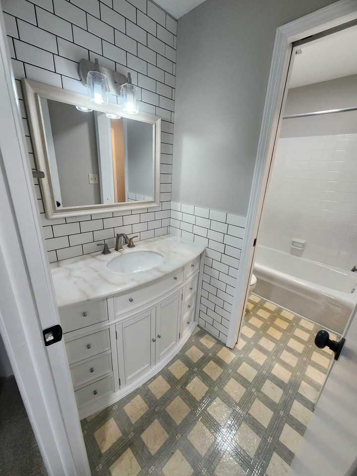 1675 Cedarwood Dr #N - Photo 3 of 9