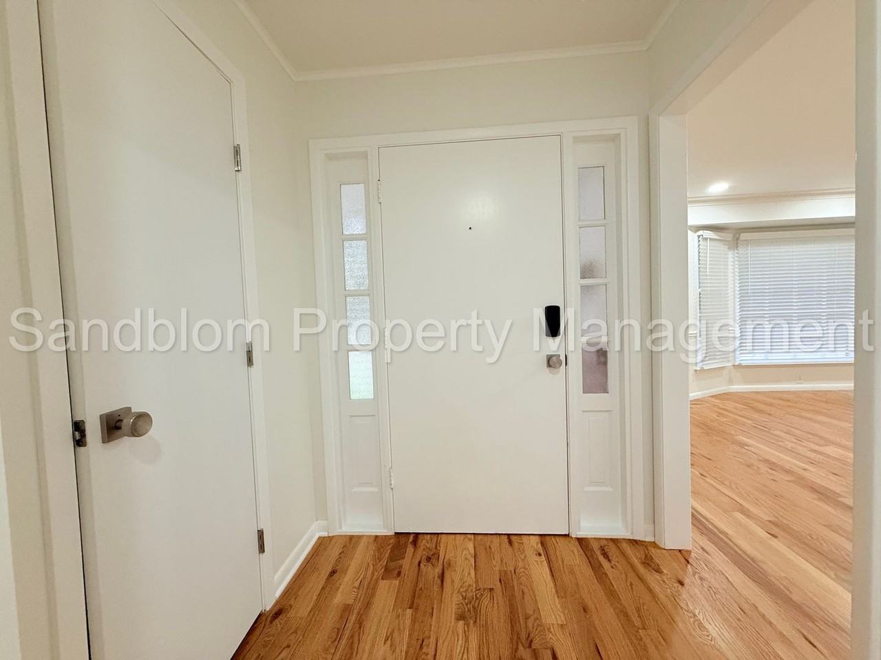 5153 S Marion Ave - Photo 4 of 32