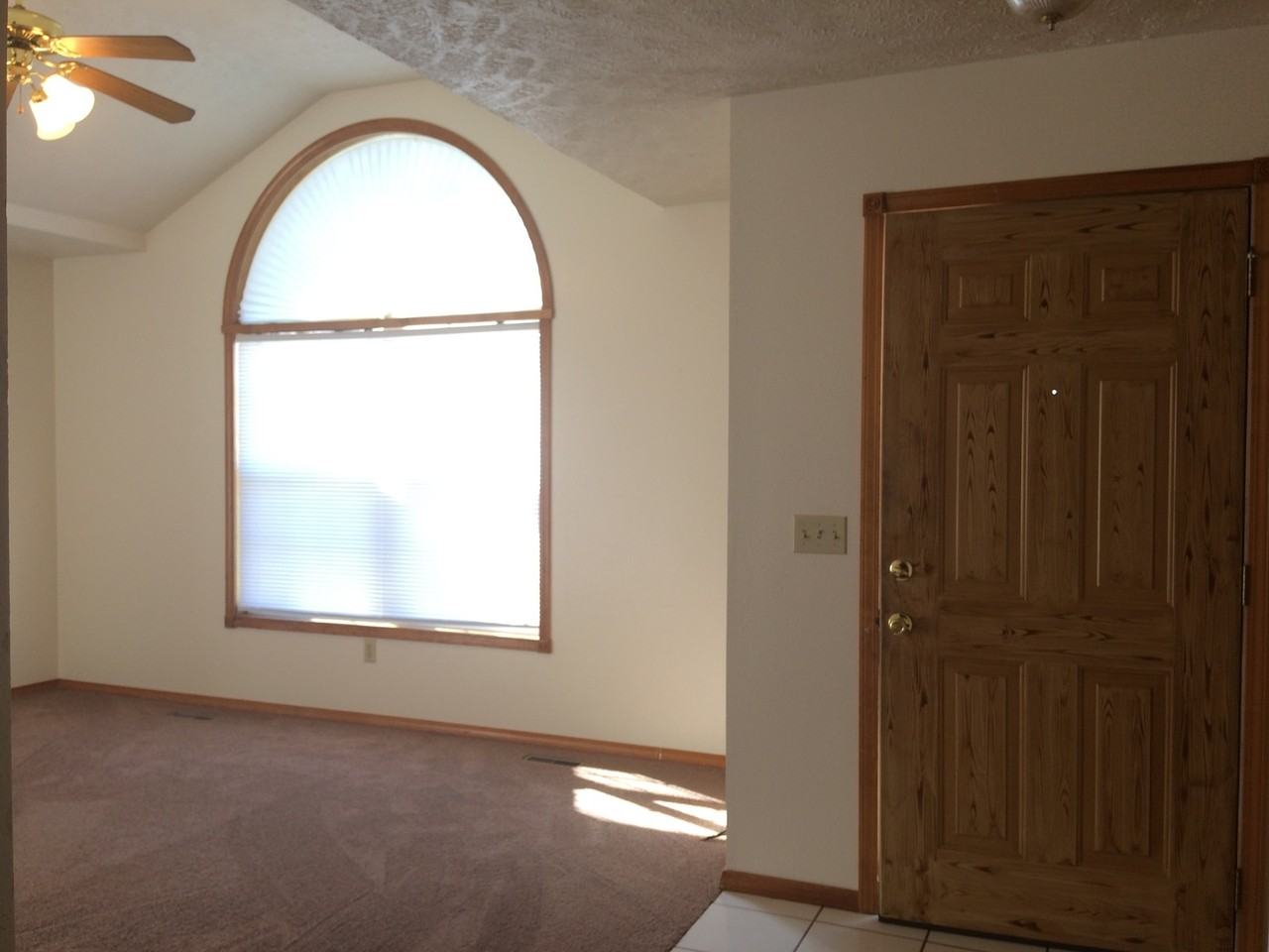 2289 W Woodbury St - Photo 2 of 21