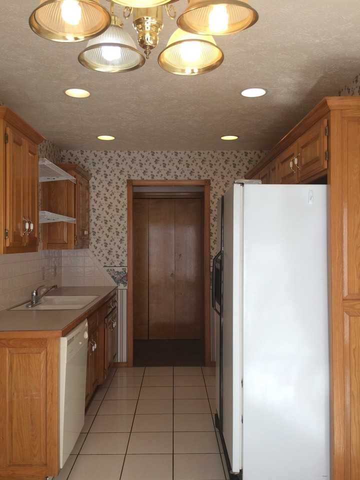 2289 W Woodbury St - Photo 5 of 21