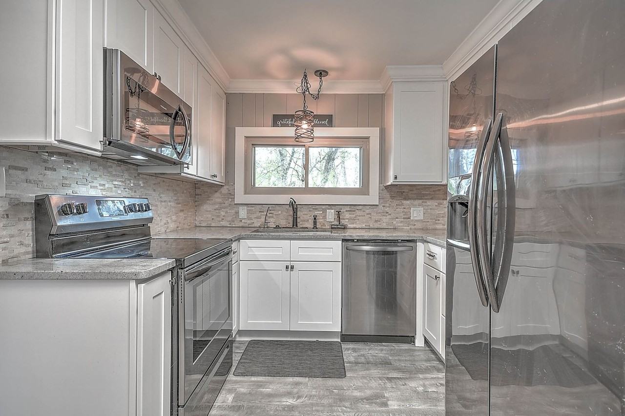 1758 Holston Dr - Photo 4 of 29