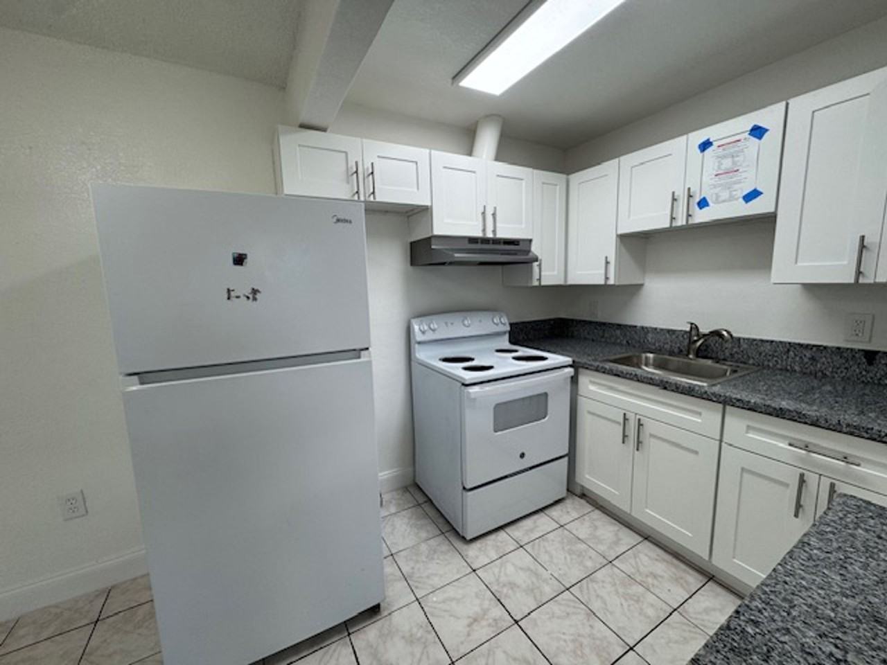 6101 Pierce St Hollywood, FL 33024 - Photo 5 of 6