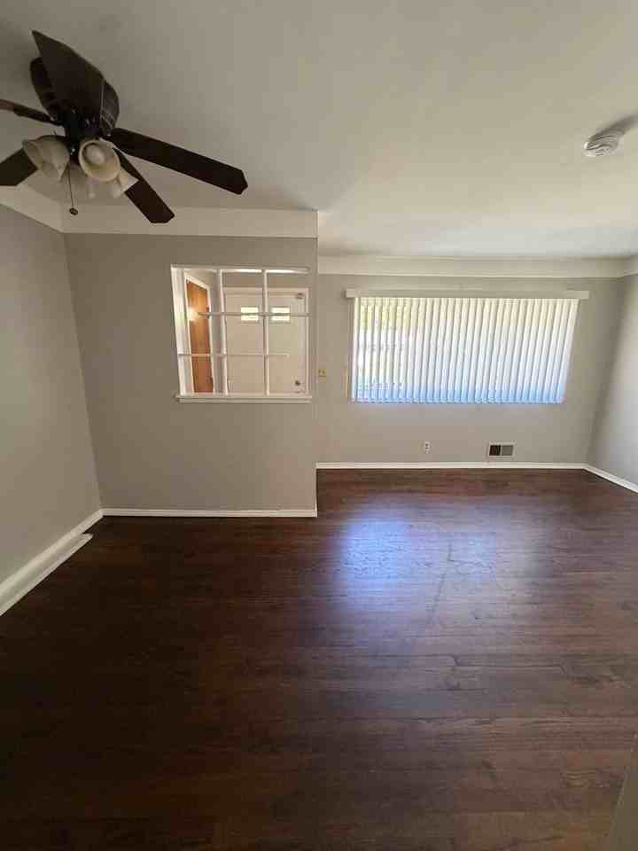 317 W Princeton Ave - Photo 3 of 15