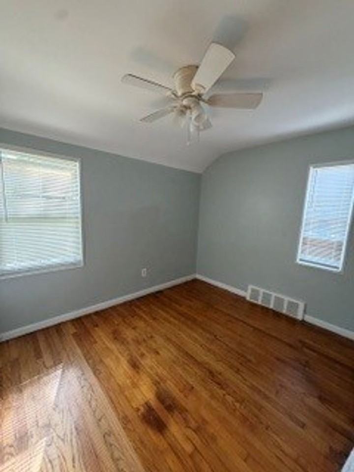 650 Lebaron Ave - Photo 7 of 12
