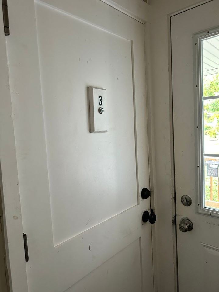 413 Spink St #3 - Photo 2 of 9