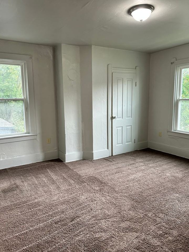 413 Spink St #3 - Photo 6 of 9