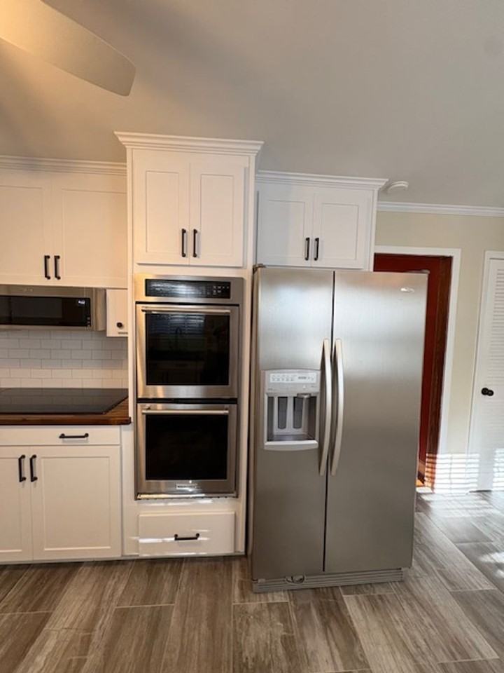 2374 Erskine Ave - Photo 2 of 29