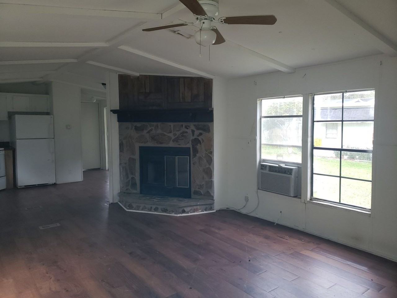5741 Sw 64th Street Rd - Photo 3 of 10