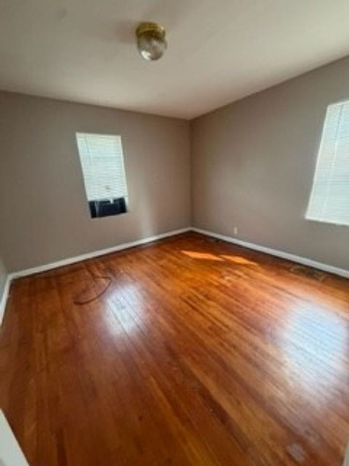 236 S Edith St - Photo 6 of 7