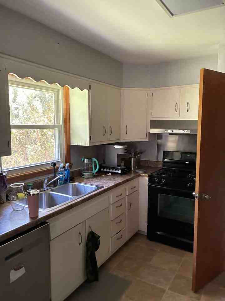 1900 E Hillside Dr - Photo 5 of 12