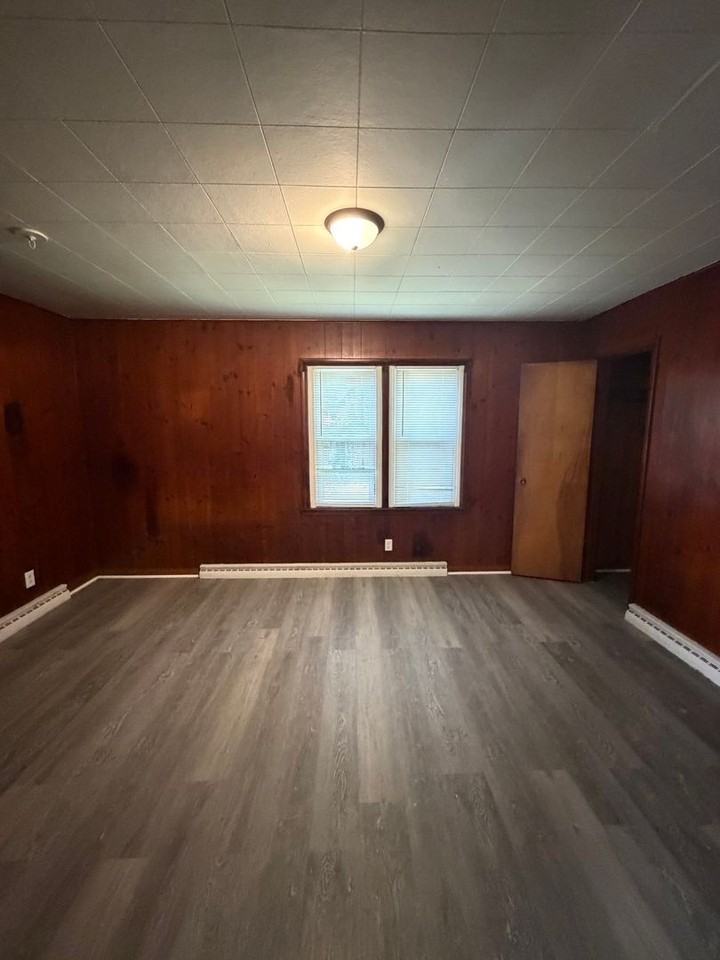 2014 N Bosart Ave - Photo 5 of 9