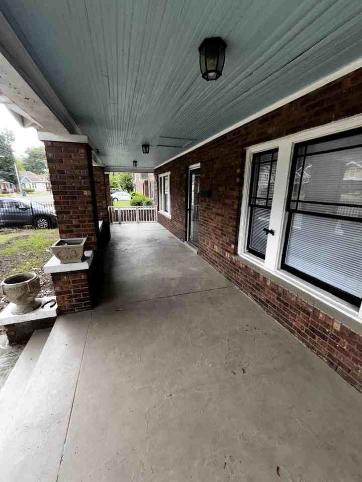 424 Arlington Ave - Photo 3 of 50
