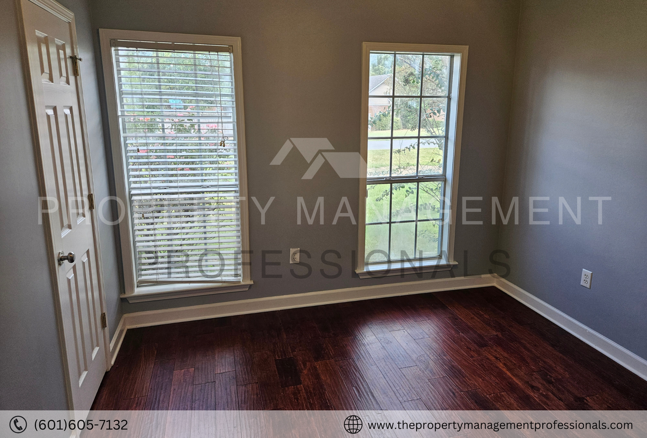218 Holmar Dr - Photo 7 of 31