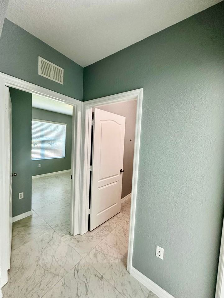 1437 Wallace Manor Pass - Photo 5 of 37