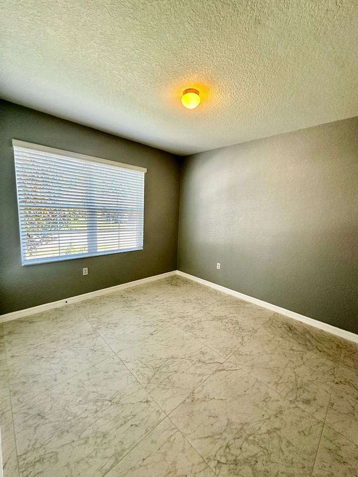1437 Wallace Manor Pass - Photo 6 of 37