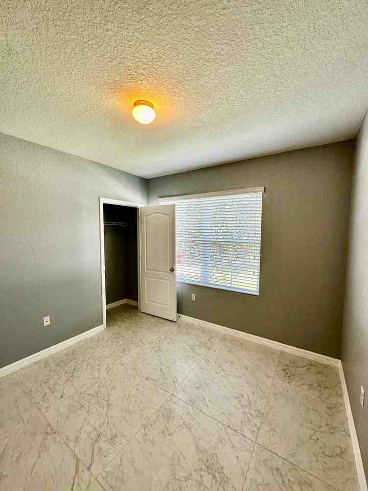 1437 Wallace Manor Pass - Photo 7 of 37
