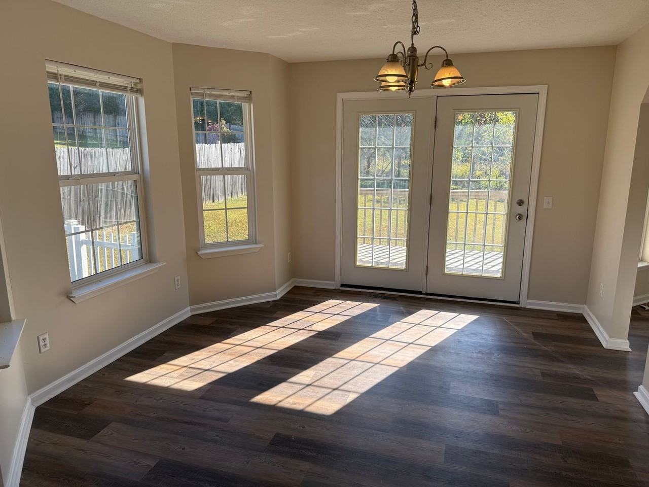 364 School Side Dr - Photo 6 of 19