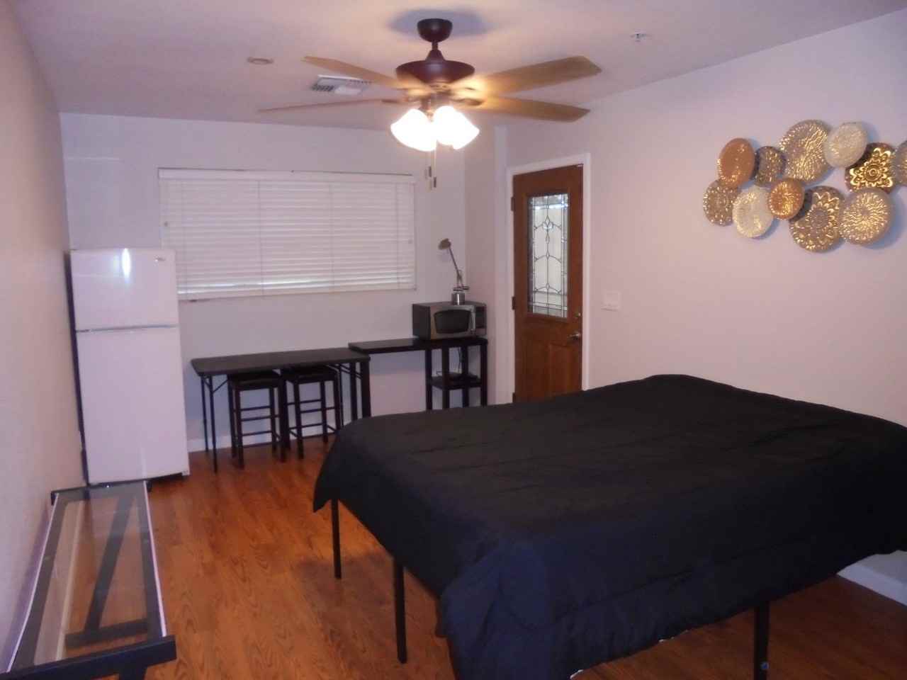 7520 E Moreland St - Photo 4 of 7