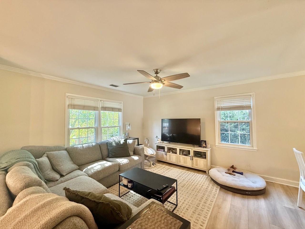 8009 Brandyapple Dr - Photo 2 of 19