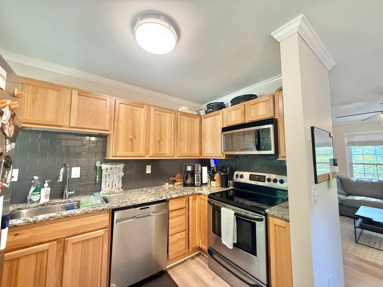 8009 Brandyapple Dr - Photo 5 of 19