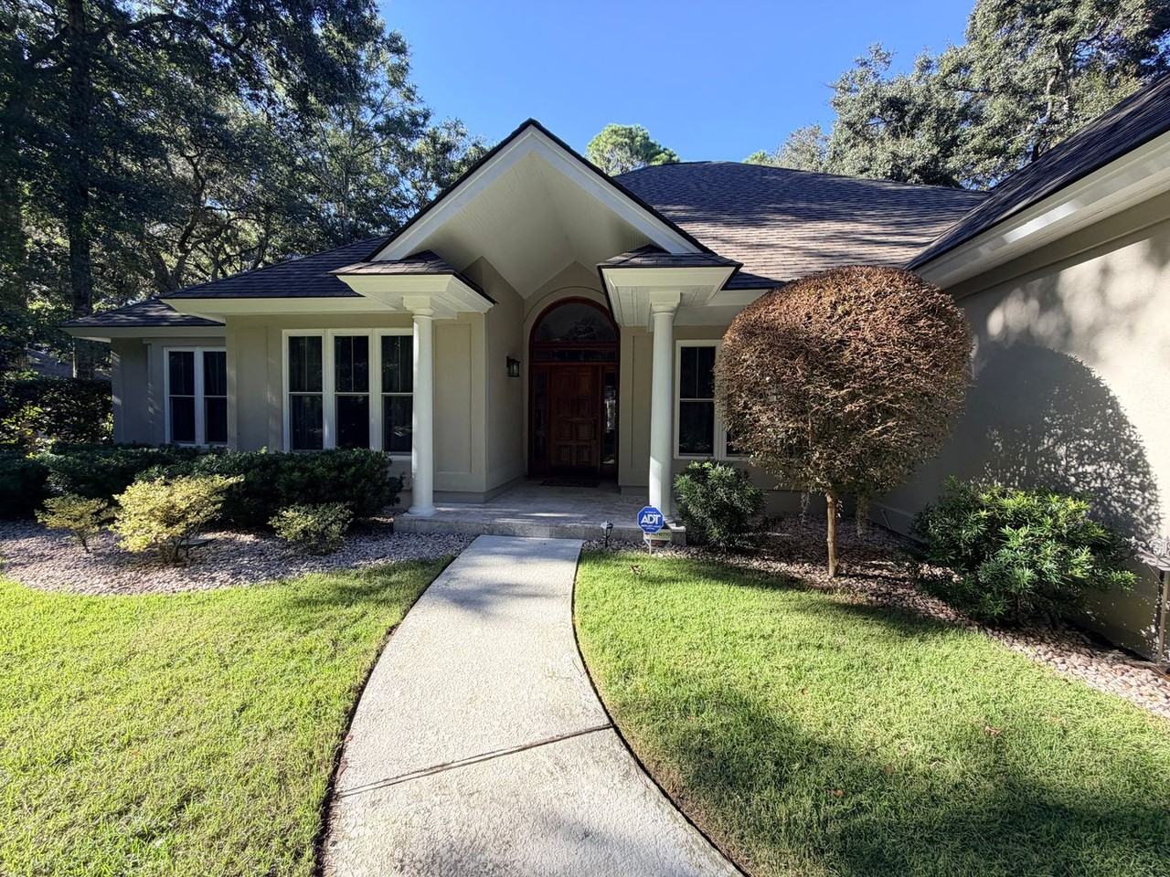 68 Wedgefield Dr - Photo 4 of 50