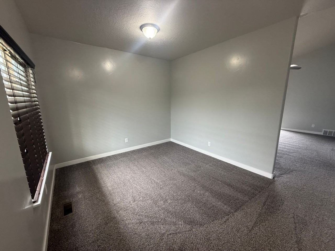 358 N Taylor Rd - Photo 2 of 28