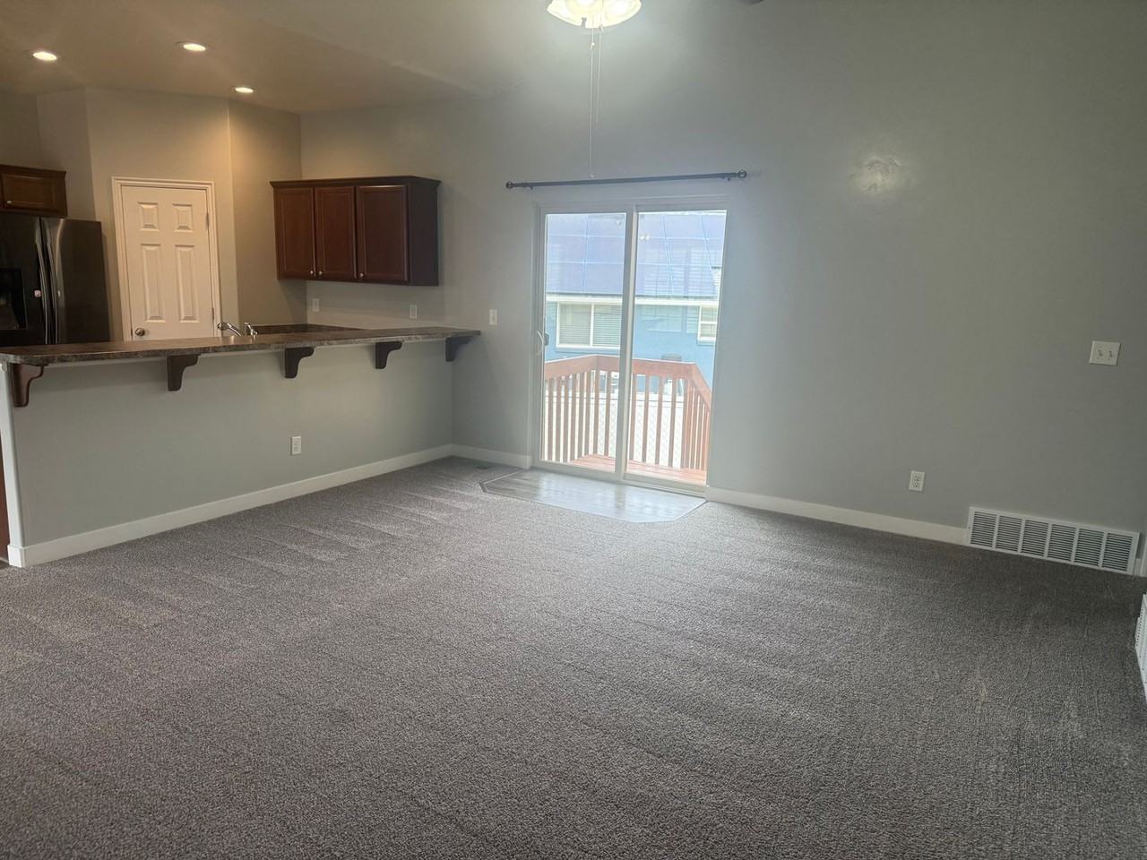 358 N Taylor Rd - Photo 4 of 28