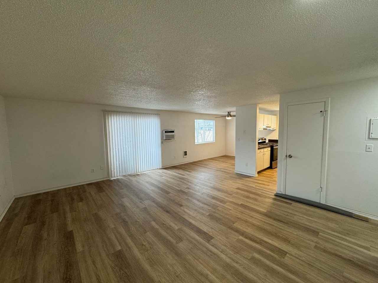 8927 E Liberty Ave - Photo 2 of 14