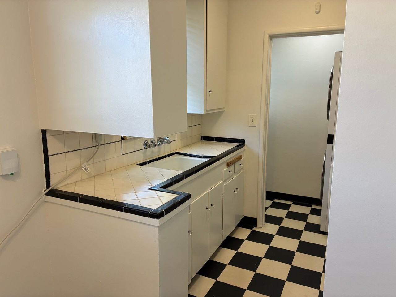 3507 22nd St - Photo 4 of 15