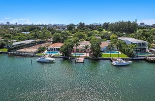 featured image of 251 N Shore Dr