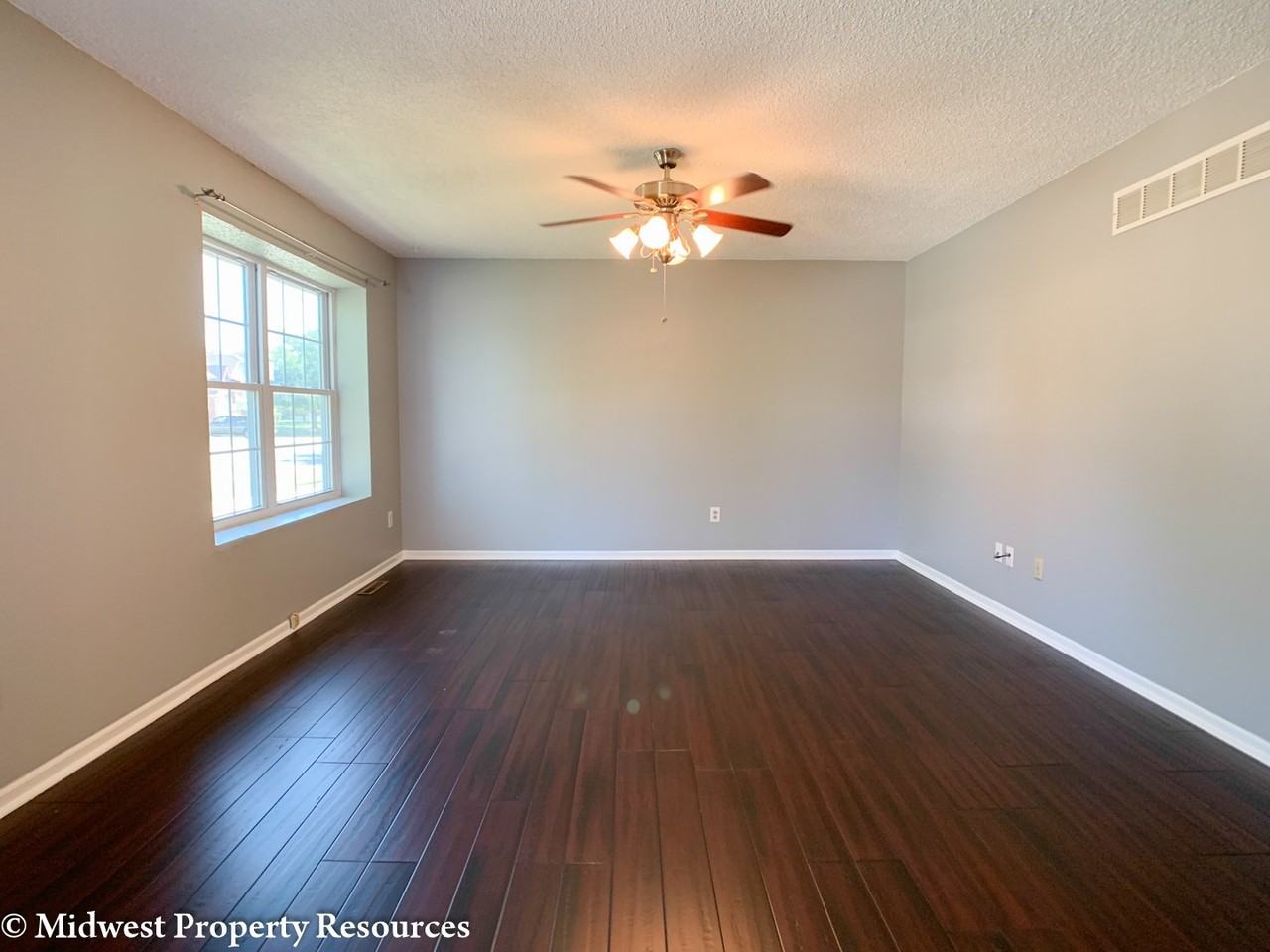 709 Se 10th Ter - Photo 7 of 23